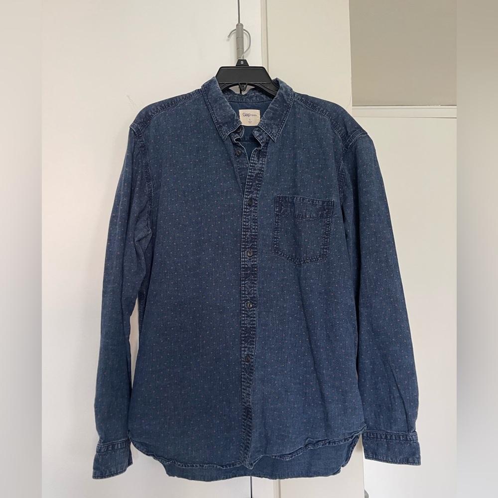 GAP Men’s Button Down Shirt
